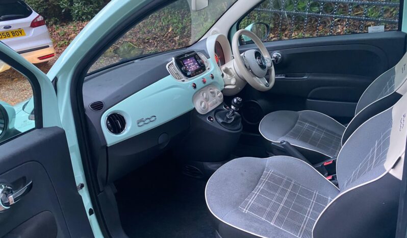 
								Fiat 500 1.2 Lounge Hatchback full									