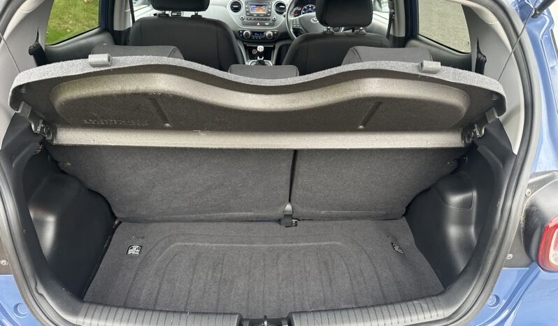 
								2017 Hyundai i10 1.2 premium hatchback 5dr full									