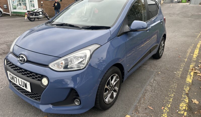 
								2017 Hyundai i10 1.2 premium hatchback 5dr full									