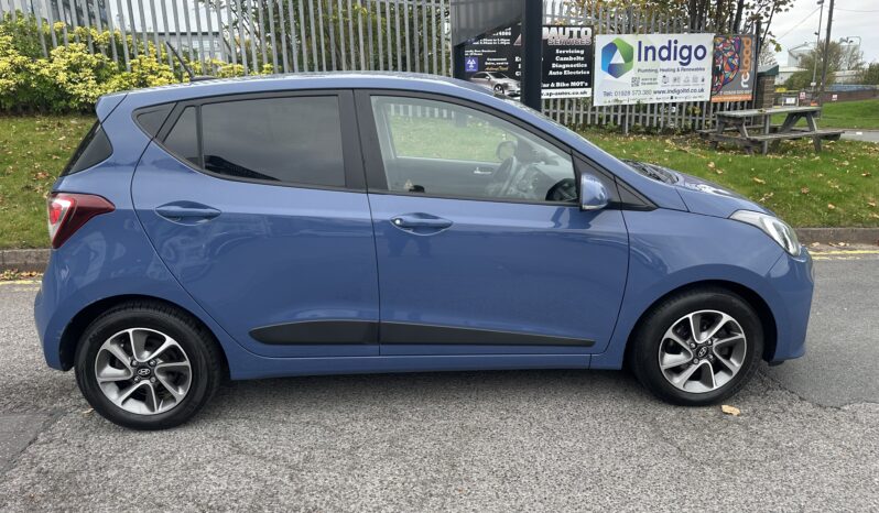 
								2017 Hyundai i10 1.2 premium hatchback 5dr full									