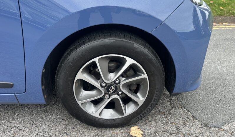 
								2017 Hyundai i10 1.2 premium hatchback 5dr full									