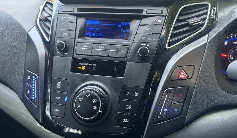 
								Hyundai i40 S (2016) full									