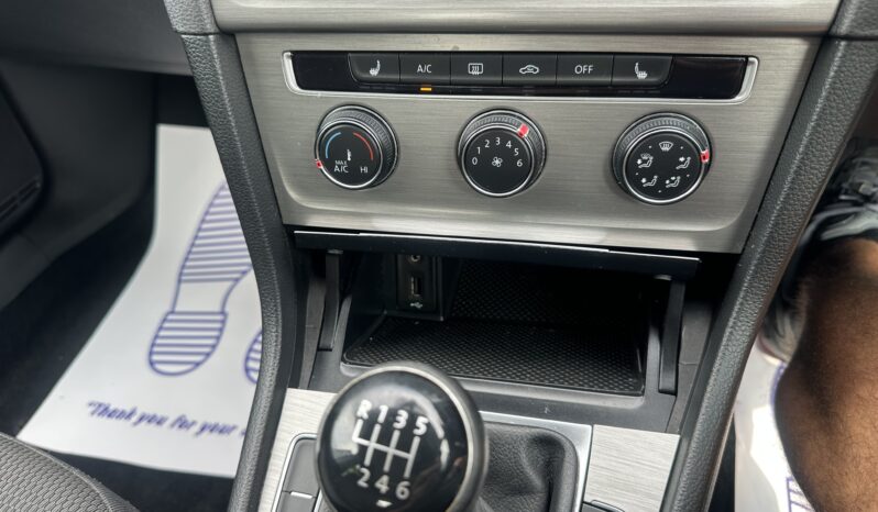 
								2016 Volkswagen Golf 1.0 TSI Match Edition BlueMotion full									