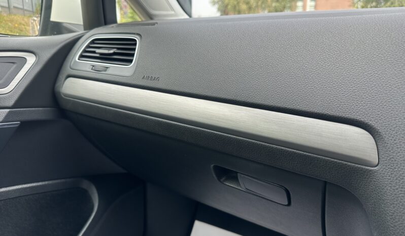 
								2016 Volkswagen Golf 1.0 TSI Match Edition BlueMotion full									