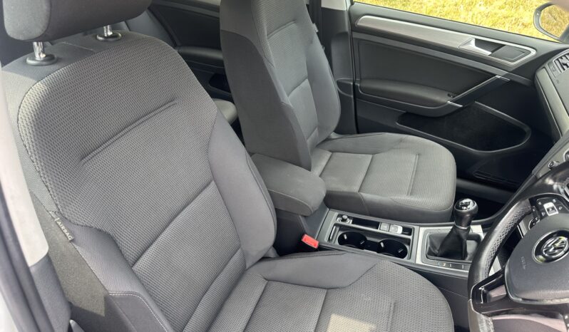 
								2016 Volkswagen Golf 1.0 TSI Match Edition BlueMotion full									