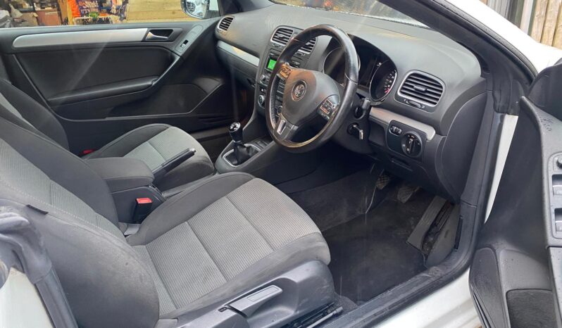 
								VOLKSWAGEN GOLF SE 1.4 TSI Convertible full									