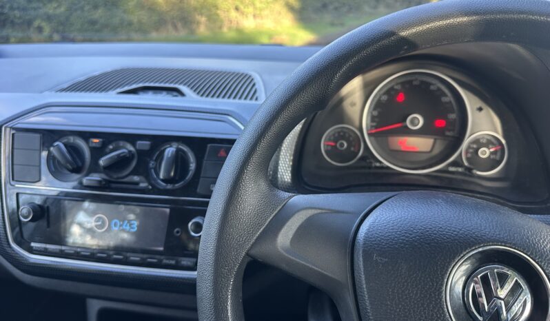 
								2017 Volkswagen up! 1.0 Move up! full									