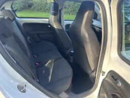 
										2017 Volkswagen up! 1.0 Move up! full									