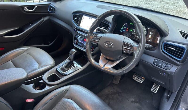 
								Hyundai IONIQ 1.6 h-GDI Premium SE Automatic full									
