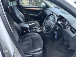 
										Skoda Octavia 1.4 TSI SE DSG full									