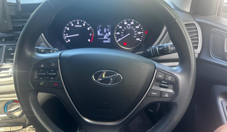 
								2017 Hyundai I20 MPI SE FSH Mint Car full									