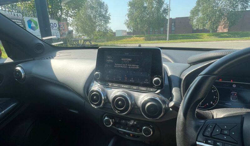 
								Nissan Juke 1.0 DIG-T Tekna Euro 6 (s/s) 5dr full									