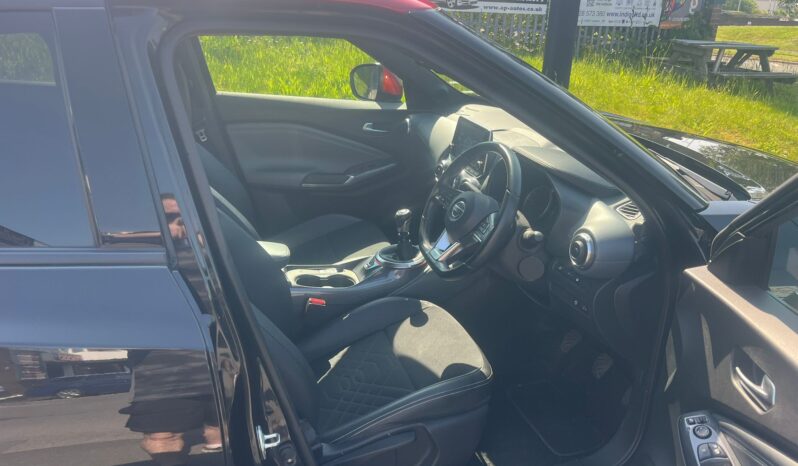 
								Nissan Juke 1.0 DIG-T Tekna Euro 6 (s/s) 5dr full									