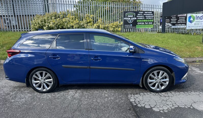 
								2016 Toyota Auris 1.8 vvt-h Excel Touring Sports CVT full									