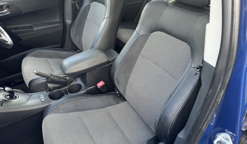 
								2016 Toyota Auris 1.8 vvt-h Excel Touring Sports CVT full									