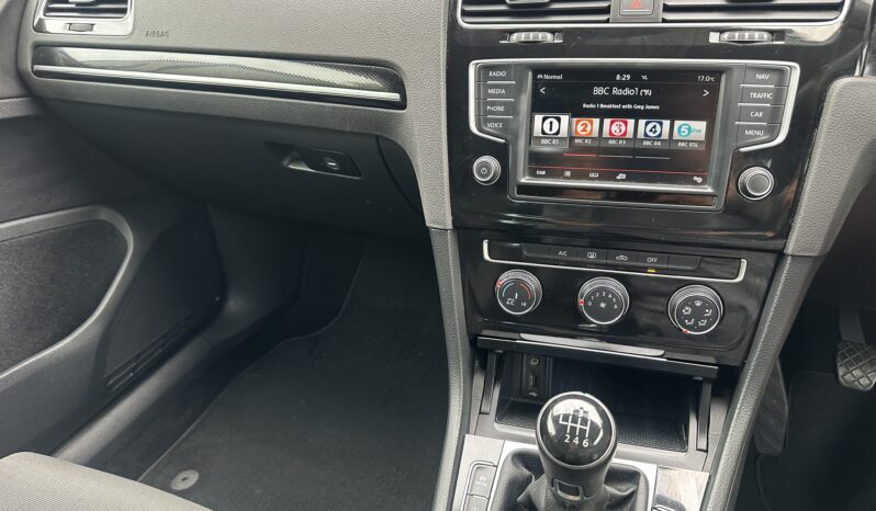 
								Volkswagen Golf 2.0 TDI BlueMotion Tech GT full									