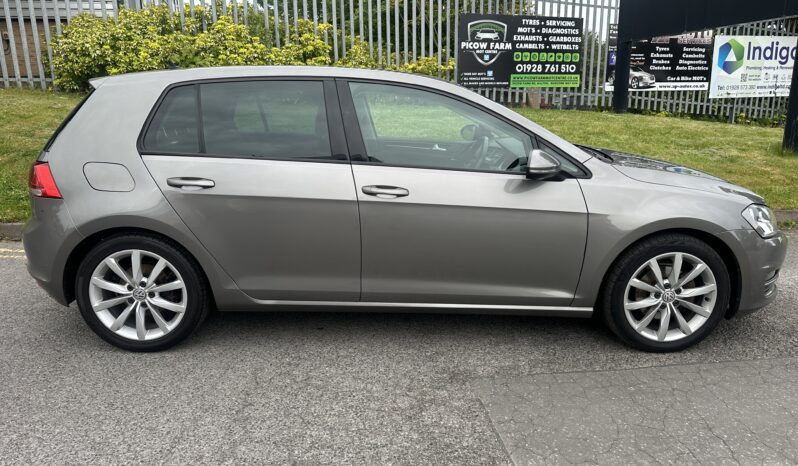 
								Volkswagen Golf 2.0 TDI BlueMotion Tech GT full									