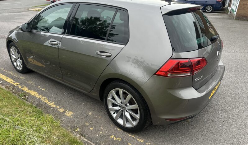 
								Volkswagen Golf 2.0 TDI BlueMotion Tech GT full									
