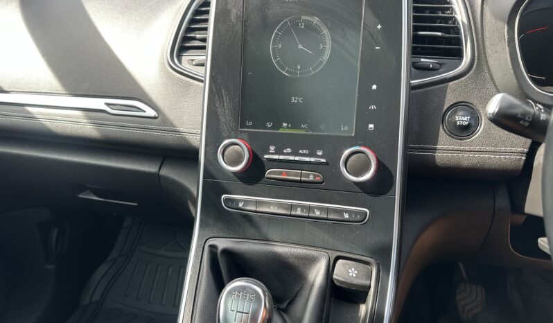 
								Renault Grand Scenic 1.6 dCi Signature Nav 7 SEATER full									