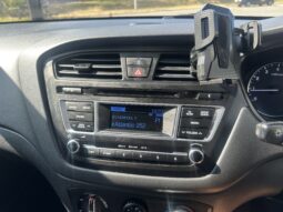 
										2017 Hyundai I20 MPI SE FSH Mint Car full									