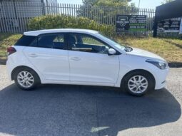 
										2017 Hyundai I20 MPI SE FSH Mint Car full									