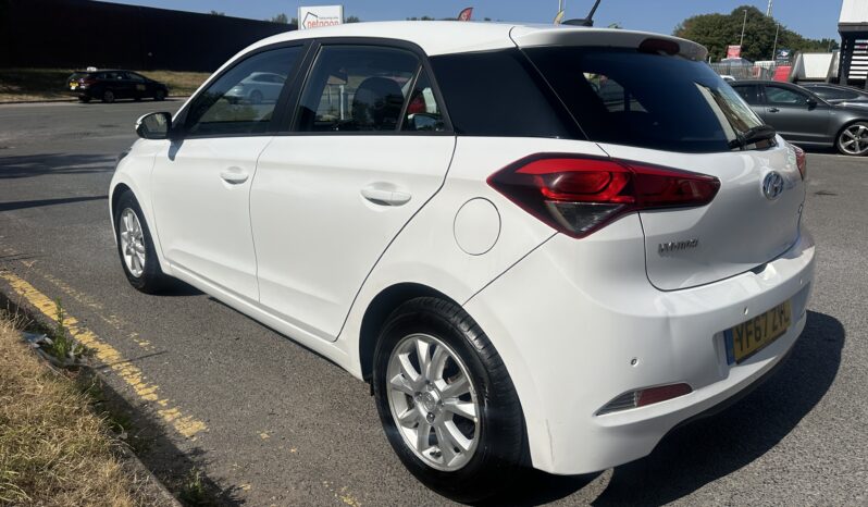 
								2017 Hyundai I20 MPI SE FSH Mint Car full									