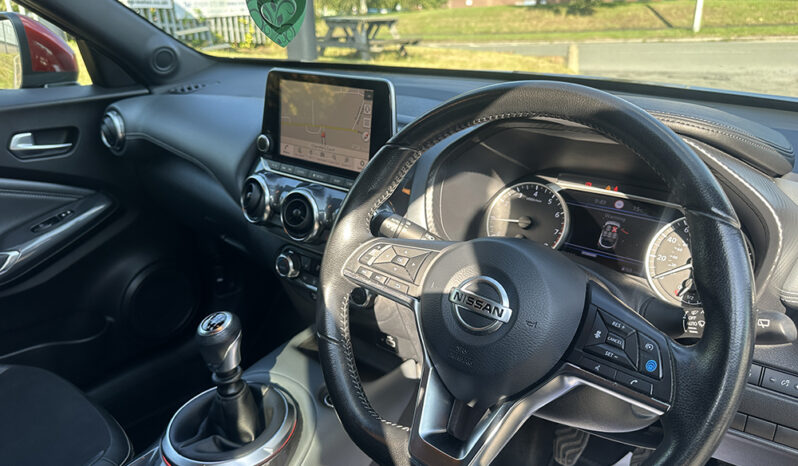 
								Nissan Juke 1.0 DIG-T Tekna Euro 6 (s/s) 5dr full									
