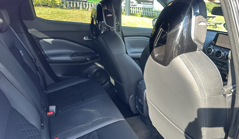 
								Nissan Juke 1.0 DIG-T Tekna Euro 6 (s/s) 5dr full									