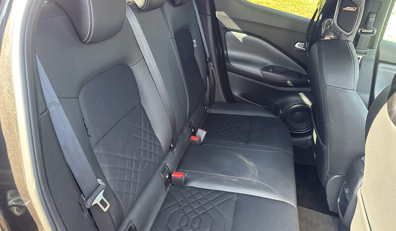
								Nissan Juke 1.0 DIG-T Tekna Euro 6 (s/s) 5dr full									