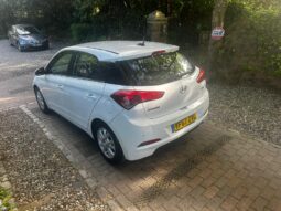 
										2017 Hyundai I20 MPI SE FSH Mint Car full									