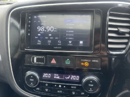 
										Mitsubishi Outlander 2.2 DI-D GX4 4WD 7 SEATER full									