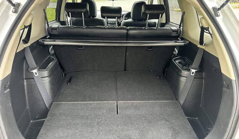 
								Mitsubishi Outlander 2.2 DI-D GX4 4WD 7 SEATER full									