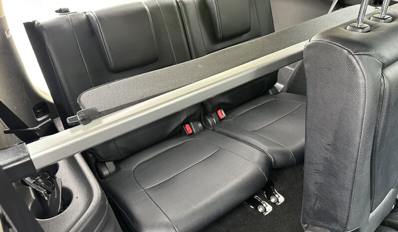 
								Mitsubishi Outlander 2.2 DI-D GX4 4WD 7 SEATER full									