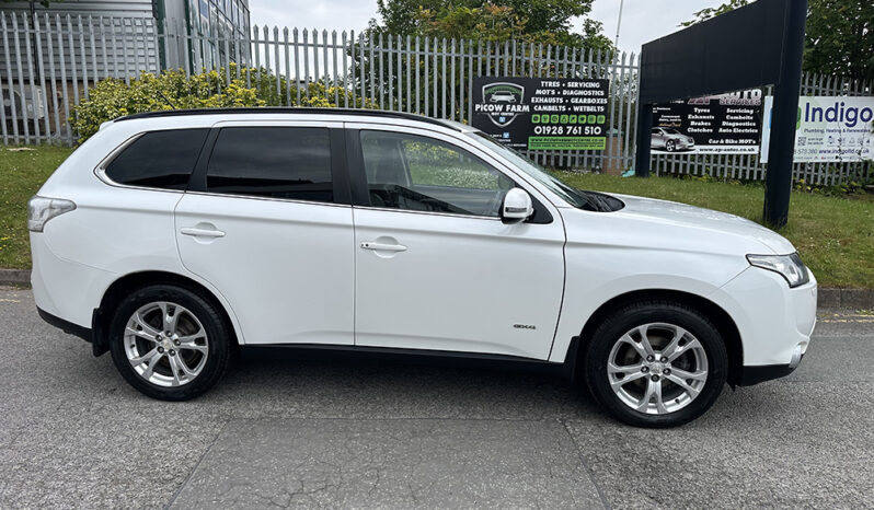 
								Mitsubishi Outlander 2.2 DI-D GX4 4WD 7 SEATER full									