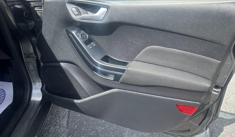 
								Ford Fiesta 1.0T EcoBoost Zetec Euro 6 (s/s) 5dr full									