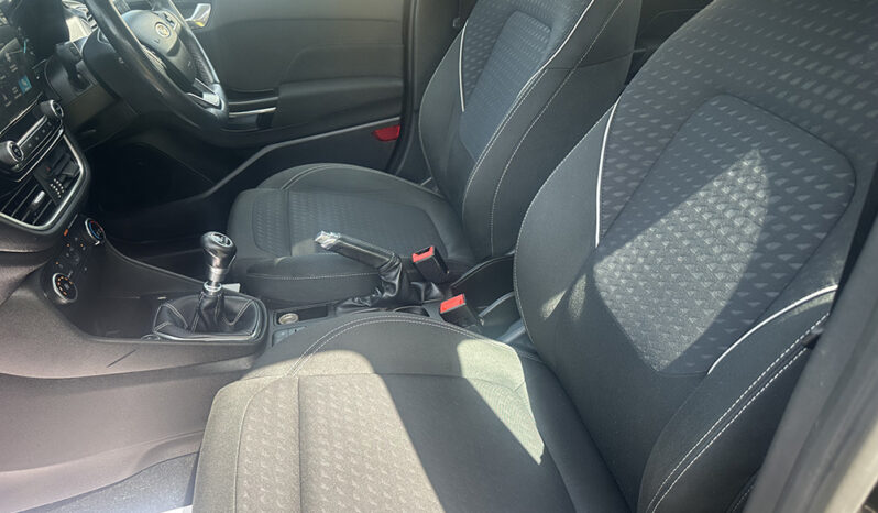 
								Ford Fiesta 1.0T EcoBoost Zetec Euro 6 (s/s) 5dr full									