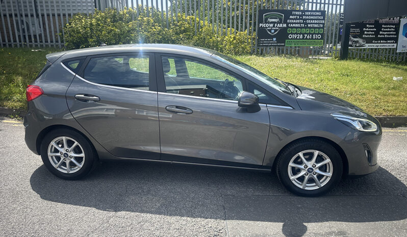 
								Ford Fiesta 1.0T EcoBoost Zetec Euro 6 (s/s) 5dr full									