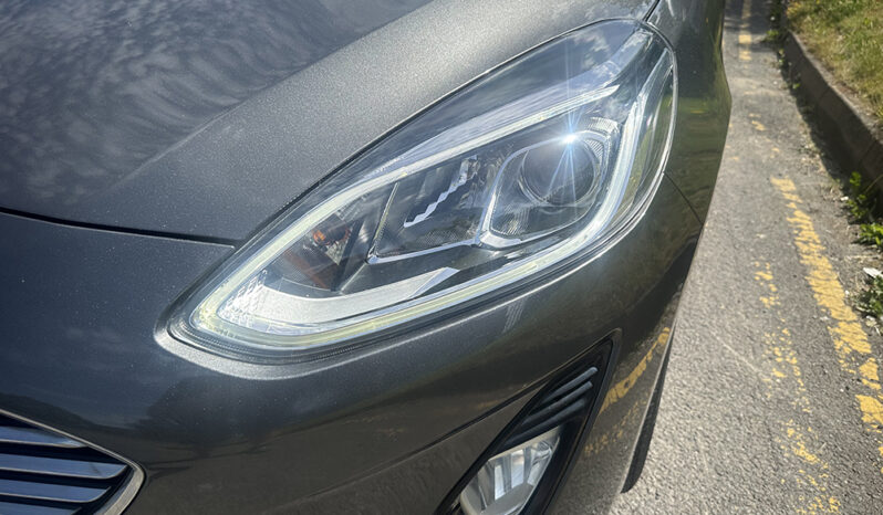 
								Ford Fiesta 1.0T EcoBoost Zetec Euro 6 (s/s) 5dr full									