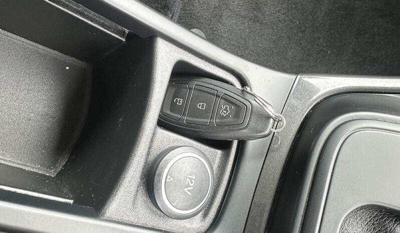 
								2019 Ford C-Max 1.5T EcoBoost Titanium Auto Euro 6 full									