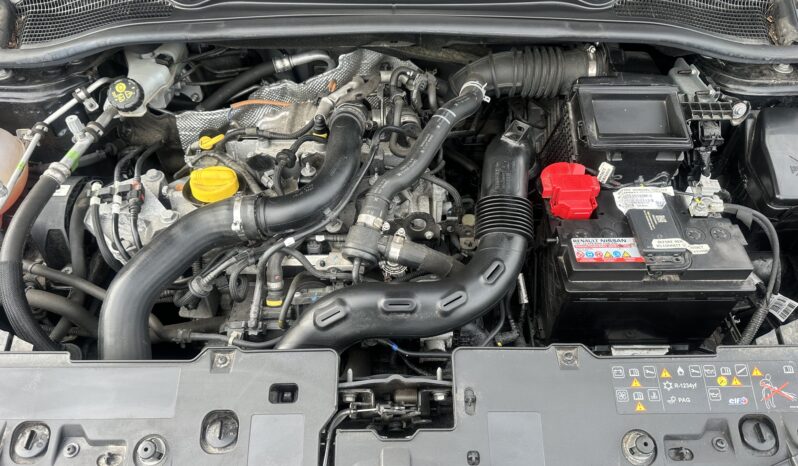 
								Renault Clio 0.9 TCe Iconic 2019 Low Miles full									