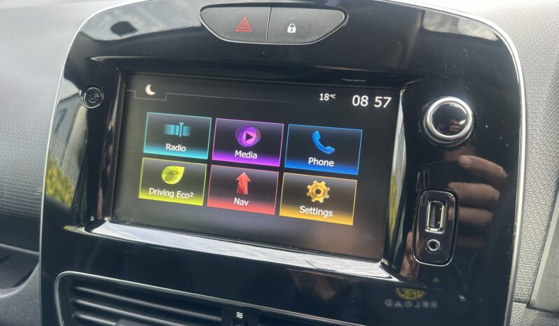 
								Renault Clio 0.9 TCe Iconic 2019 Low Miles full									
