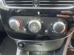 
										Renault Clio 0.9 TCe Iconic 2019 Low Miles full									