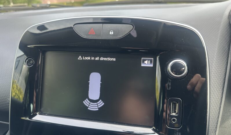 
								Renault Clio 0.9 TCe Iconic 2019 Low Miles full									