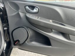 
										Renault Clio 0.9 TCe Iconic 2019 Low Miles full									