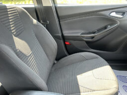 
										Ford Focus 1.0T EcoBoost Titanium full									