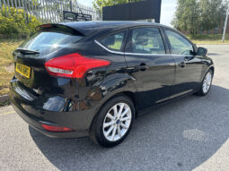 
										Ford Focus 1.0T EcoBoost Titanium full									