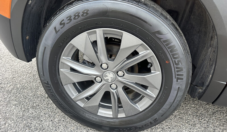 
								Peugeot 2008 1.5 BlueHDi Active full									