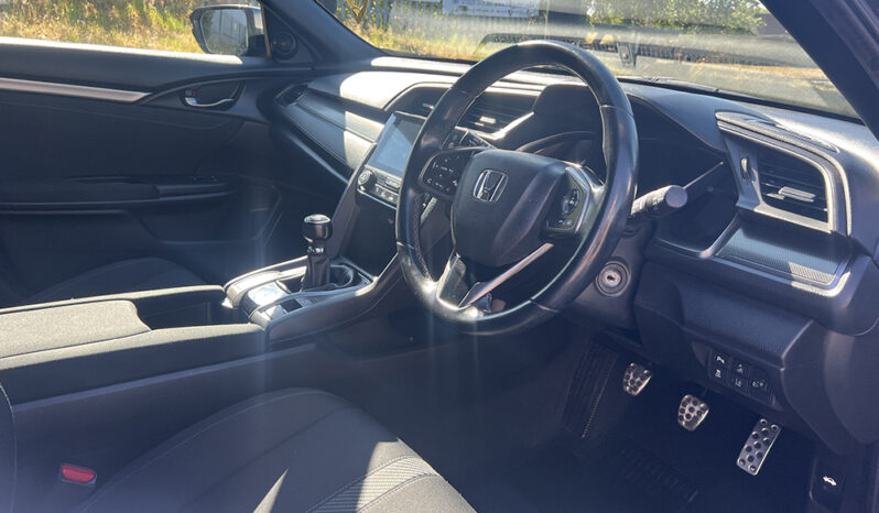 
								Honda Civic 1.0 VTEC Turbo SR Euro 6 full									