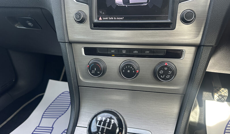 
								2015 Volkswagen Golf 1.6 TDI BlueMotion Tech Match full									