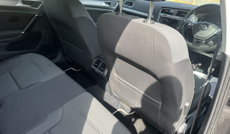 
								2015 Volkswagen Golf 1.6 TDI BlueMotion Tech Match full									